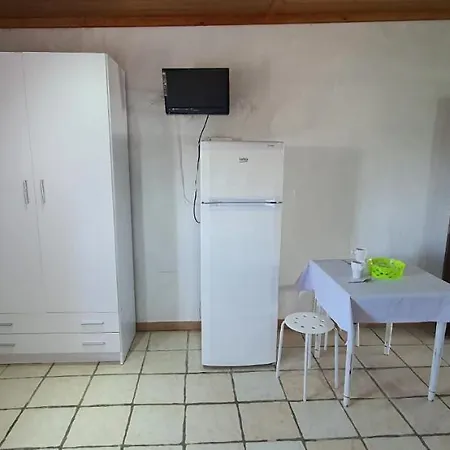 Estudios Con Piscina Compartida En Conil. Cadiz
