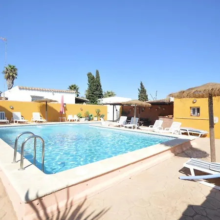 Estudios Con Piscina Compartida En Conil. * Cadiz